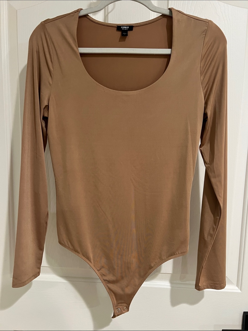 Express Long Sleeve Scoop Neck Bodysuit - Camel